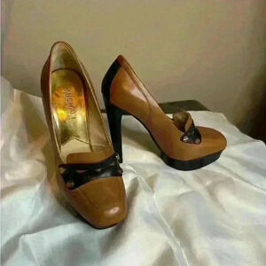 Michael Kors 2-tone platform heels